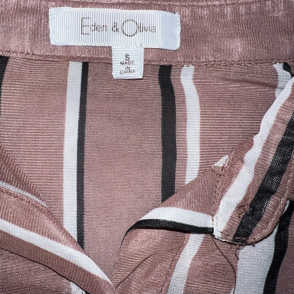 4/$10 Bundle Sale: EUC Sheer Striped Button Down Tie Waist Top - Picture 5 of 7